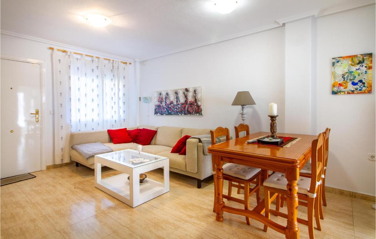 4 Bedroom Cozy Home In Pilar De La Horadada Zewnętrze zdjęcie